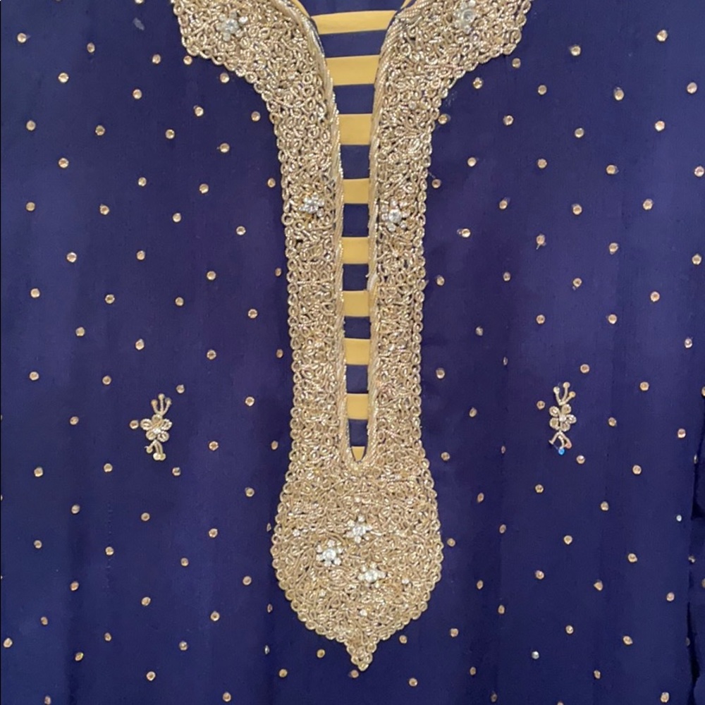Navy and gold chiffon shalwar kameez - Picture 6 of 9